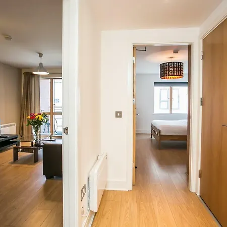 Apartment Grand Canal Quay