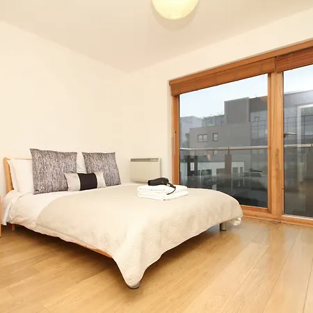 Apartment Grand Canal Quay *